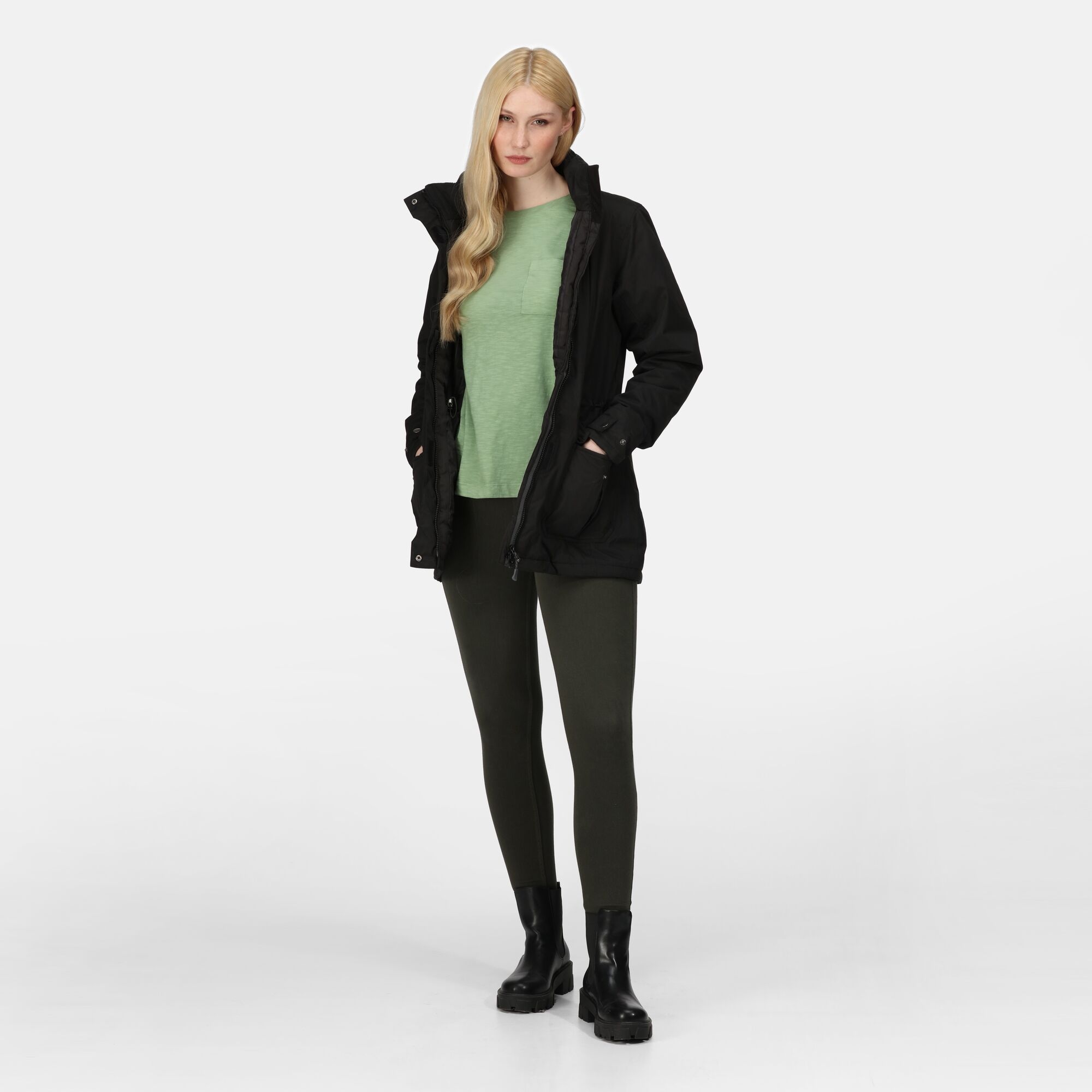 TRA204_800_03_bynder_defined_type_model_031679329183